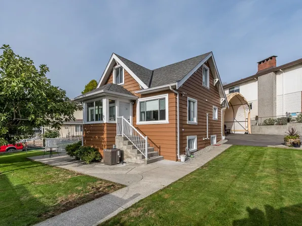 1276 Douglas Rd, Burnaby, BC V5C 4Z9