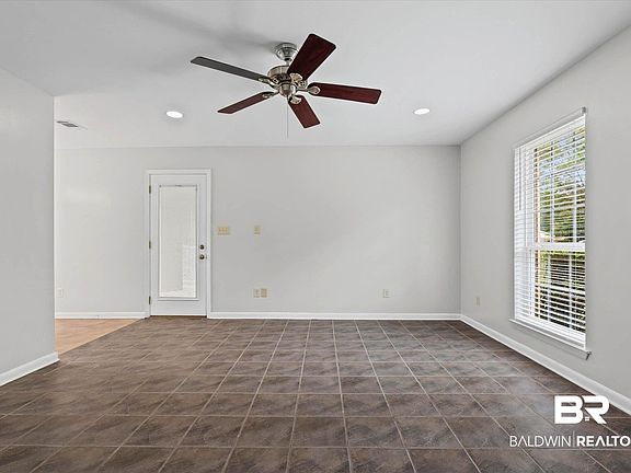 4th image of 8671 Cedar Wood Dr E
