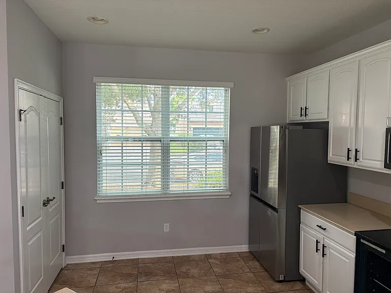 12979 Calderdale Ave — Photo 3
