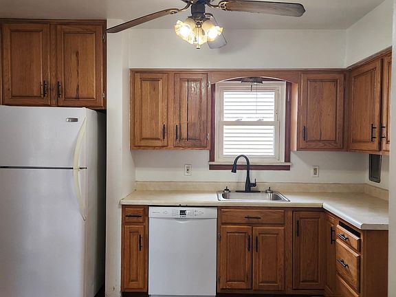 4th image of 5014 Albertly Ave