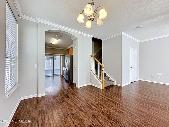 4th image of 5692 PARKSTONE CROSSING Drive