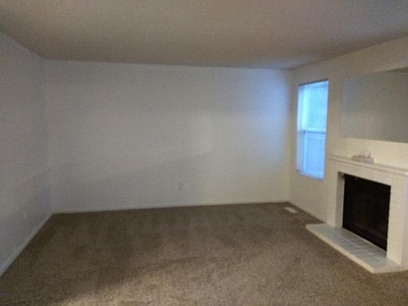 5th image of 13718 135th Ave NE