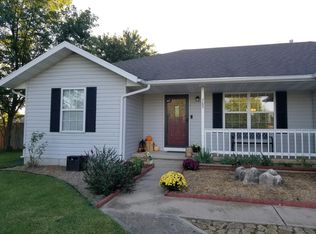 785 S White Oak Rd, Marshfield, MO 65706