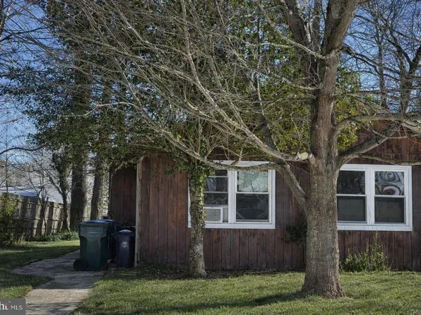 330 Falcon Dr, Little Egg Harbor, NJ 08087