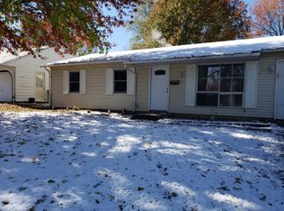 61 Westminister Dr, Chatham, IL 62629