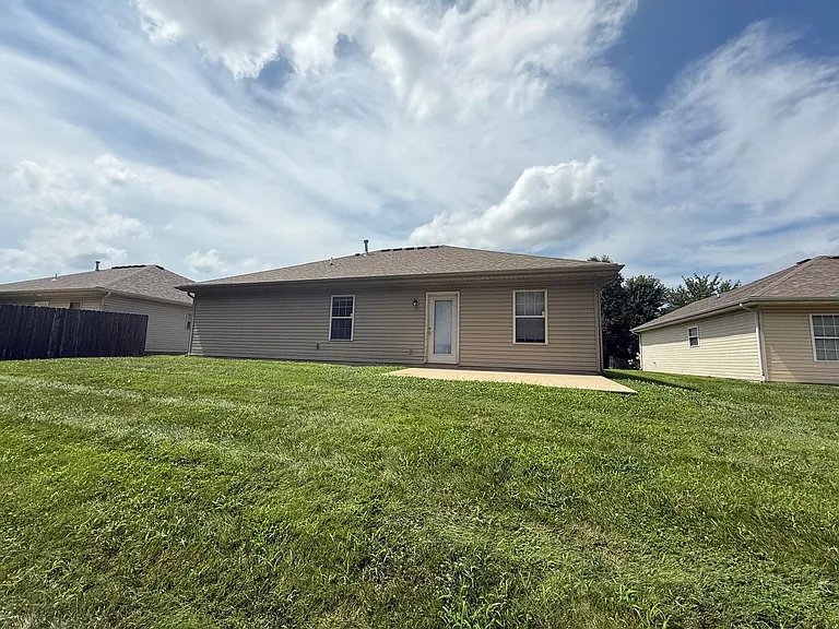 1432 Bodie Dr — Photo 5