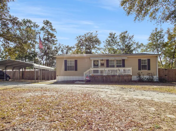 77 Easy St, Freeport, FL 32439