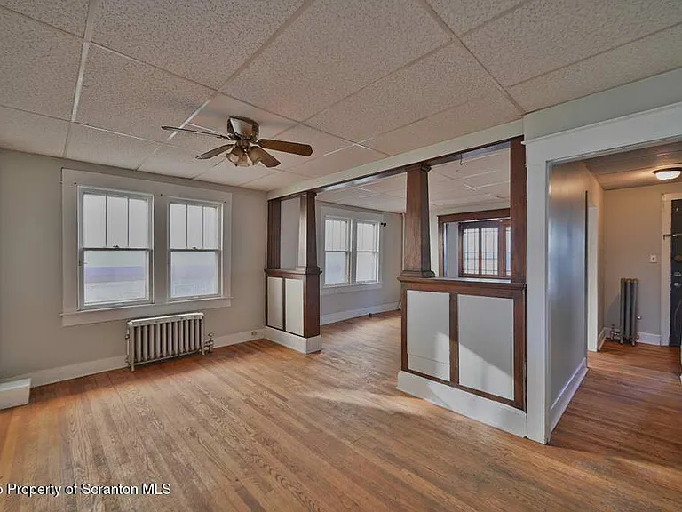 416 E Market St — Photo 15