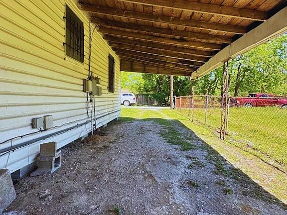 4th image of 3285 Texas St