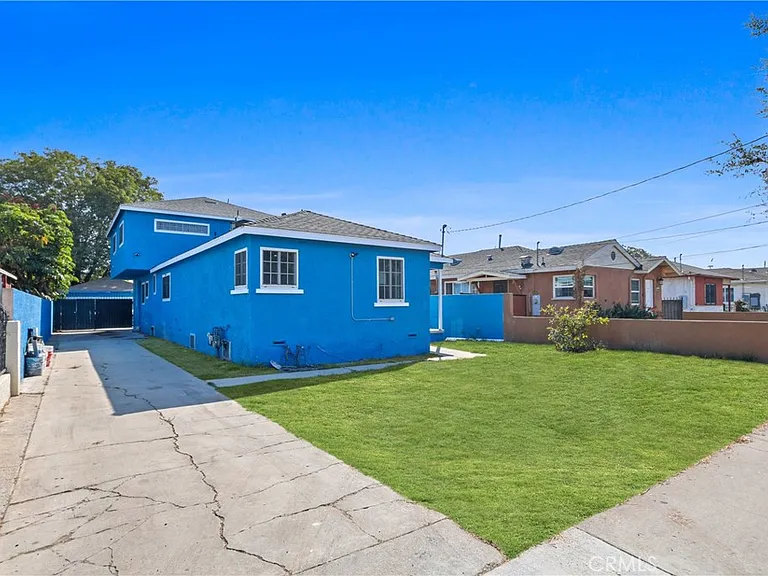 11006 S Truro Ave — Photo 21