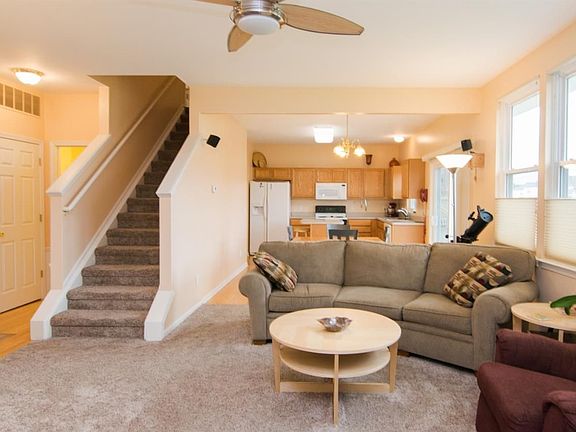 4th image of 9881 High Meadow Dr