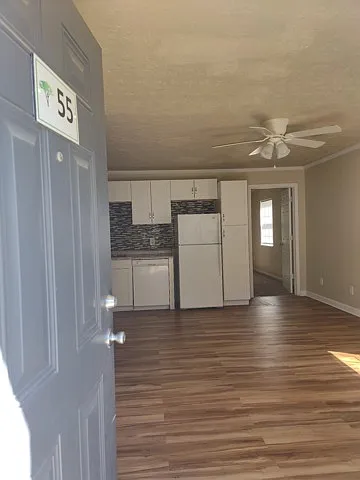 Open and Inviting Floorplan Open and Inviting Floorplan