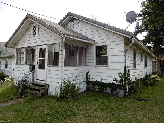 2nd image of 710 E Glenwood Ave
