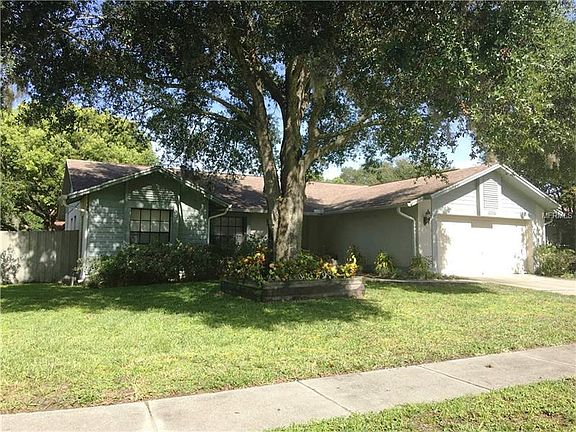 2nd image of 16208 Sawgrass Cir