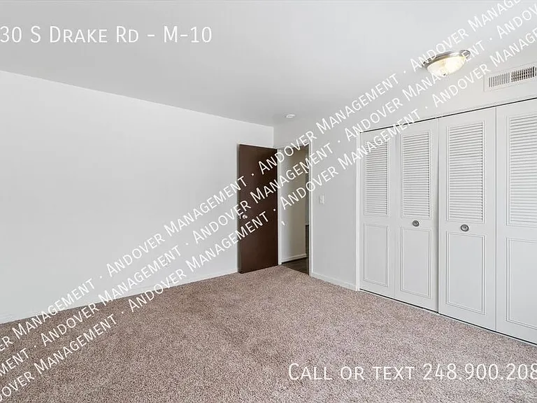 330 S Drake Rd #M-10 — Photo 31