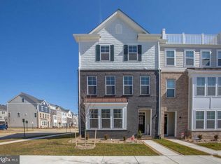 1532 Meadowlark Glen Rd, Dumfries, VA 22026