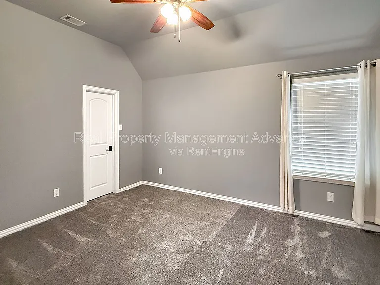 801 Renault Way — Photo 29
