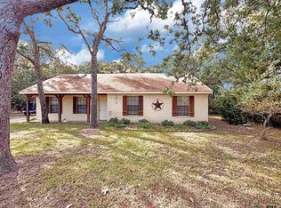 3388 Bandera St, Athens, TX 75752