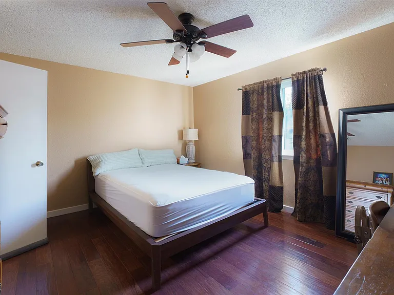 6700 Carisbrooke Ln — Photo 11