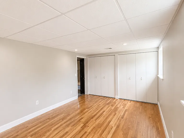 1431 Meadow Dr — Photo 15