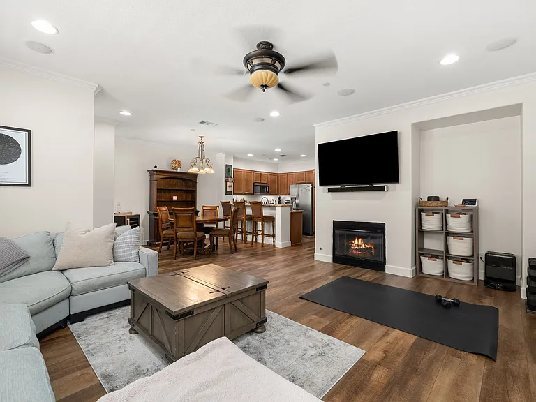 13190 Murano Ave — Photo 3