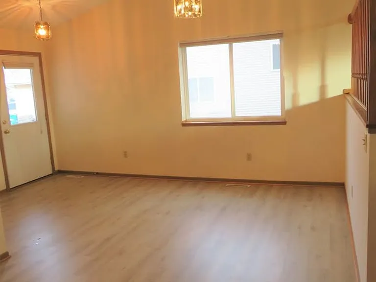 5671 Gables Dr — Photo 3