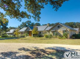 18 Toepperwein Rd, Boerne, TX 78006