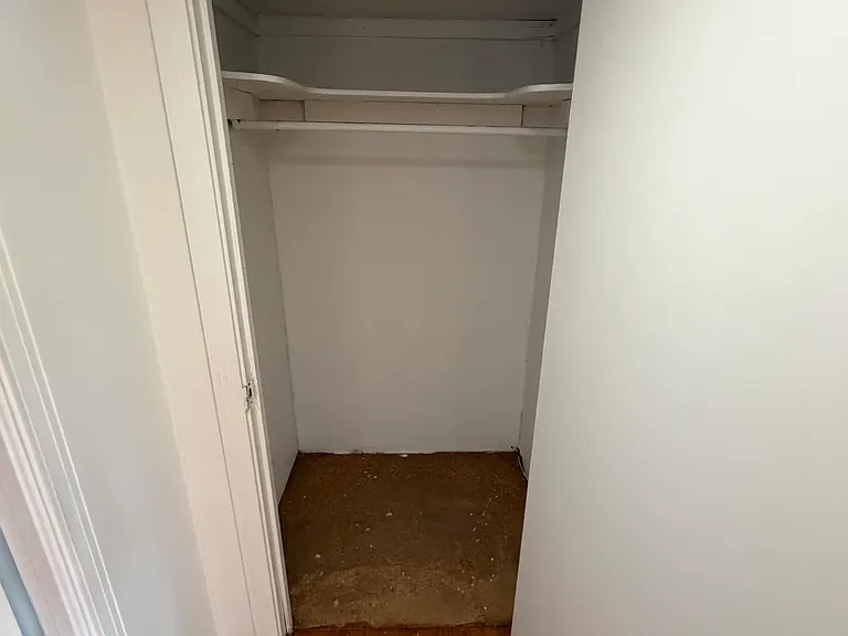 1517 Quincy Ave — Photo 13
