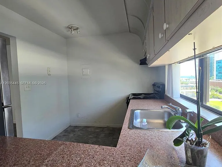 16909 N Bay Rd #1020 — Photo 18