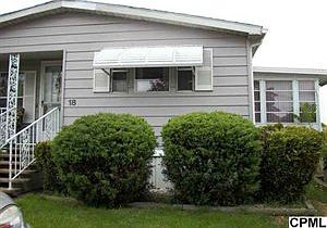 2nd image of 18 Meadow Run Pl
