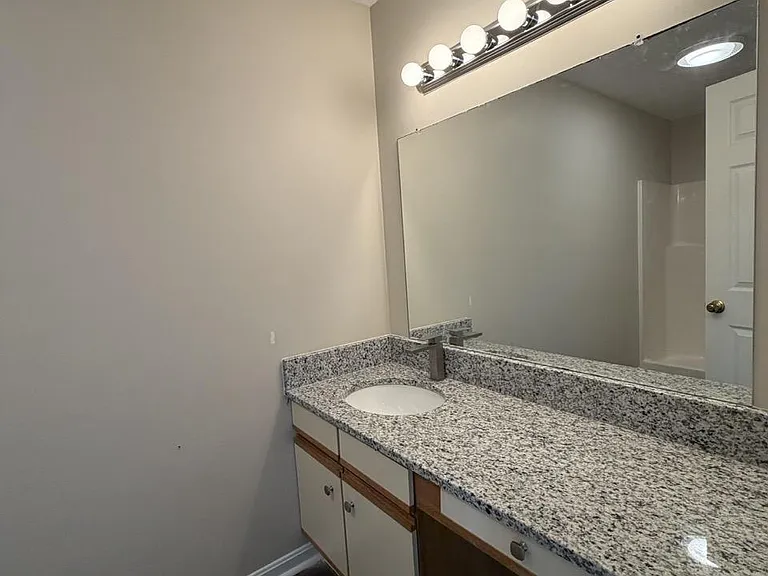 218 Tudor Dr — Photo 27