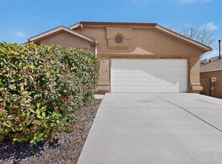 10811 Roan Ave SW, Albuquerque, NM 87121