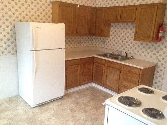 5th image of 52 Vega St