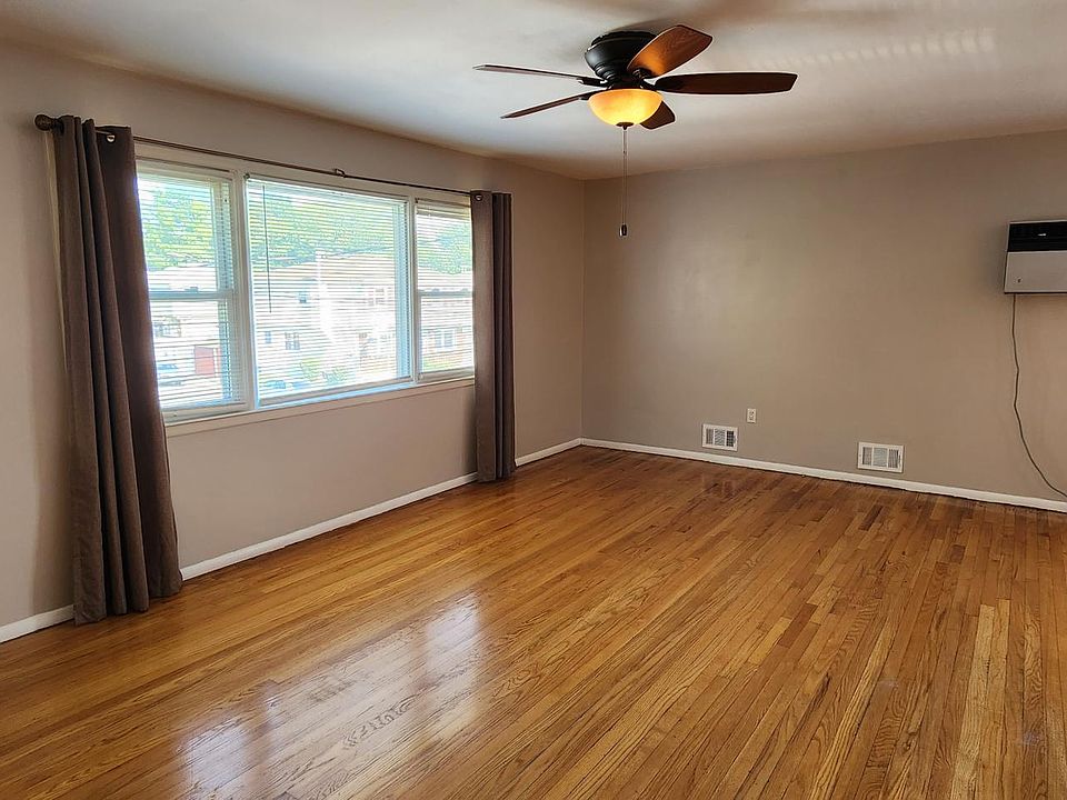 1st image of 142 Buffalo St Floor 2