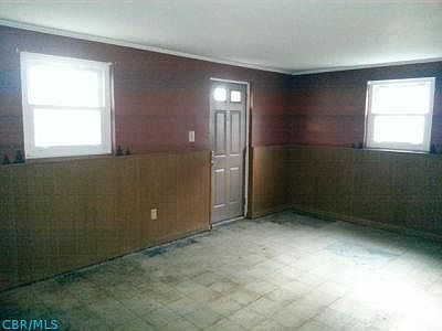 3rd image of 1313 Bosworth Sq N