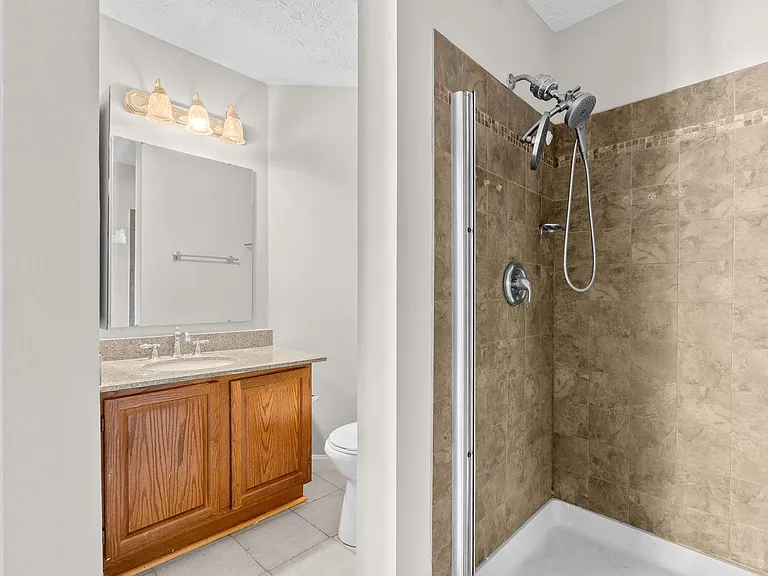 12205 Saint Peter Ct — Photo 7