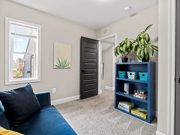 108 S Washington St — Photo 19