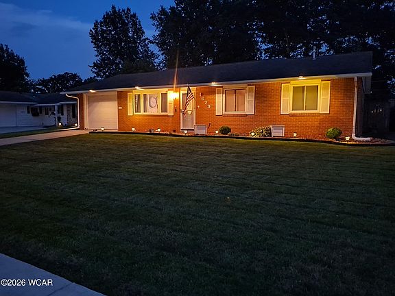 3rd image of 1679 Rebecca Dr