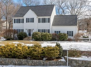 9 Glen Rd, Hopkinton, MA 01748