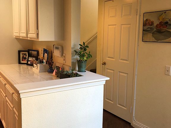 Kitchen cabinets