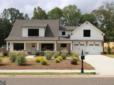 862 Champagne Ln, Hoschton, GA, 30548
