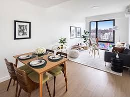 4th image of 941 Washington Ave #108
