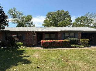 414 Davis St, Talladega, AL 35160