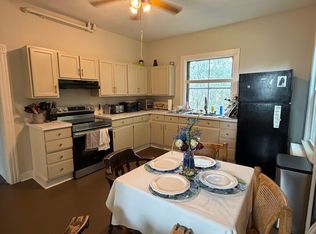 20 Middleton Ave APT 1, Newport, RI 02840