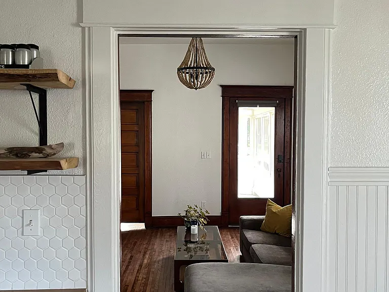 736 Monroe Ave — Photo 14