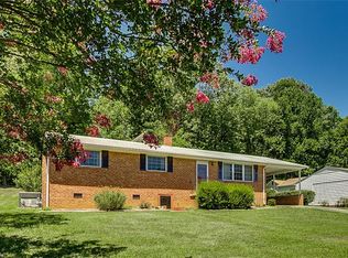 1206 Pepperidge Rd, Asheboro, NC 27205