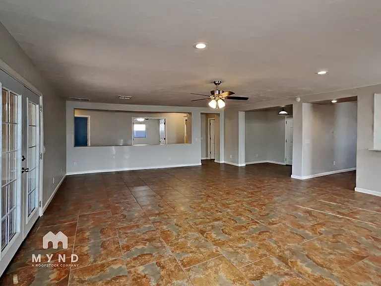 10668 S Silverbluff Dr — Photo 9