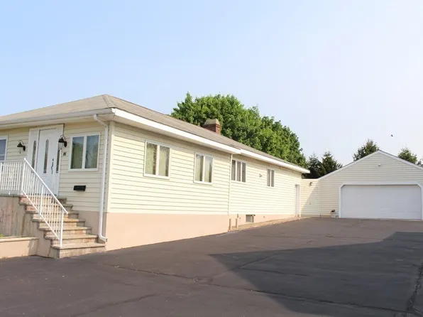 105 Canton St, Stoughton, MA 02072
