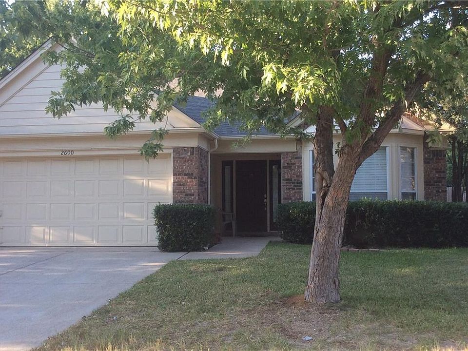 1st image of 2600 Dahlia Dr