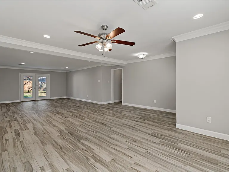 11403 Braewick Dr — Photo 2